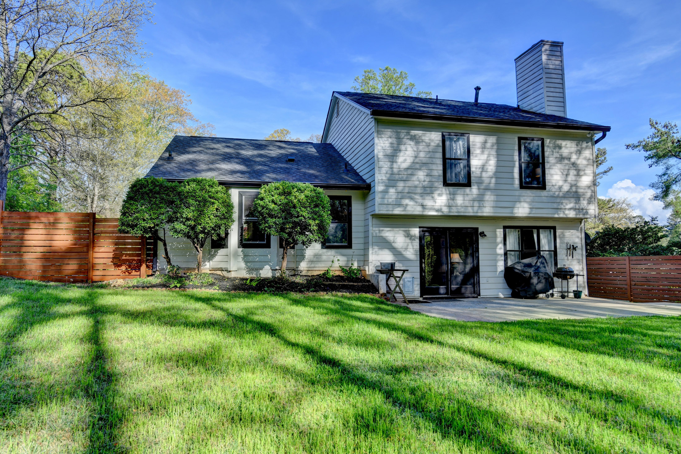  Welcome to this Renovated Home in Keheley Bend - 物件實景