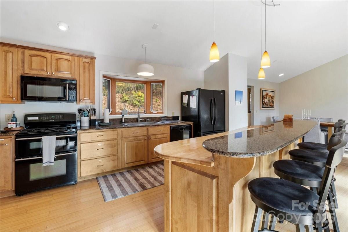 Nebo, North Carolina, 28761, United States, 3 Bedrooms Bedrooms, ,2 BathroomsBathrooms,Residential,For Sale,1999894