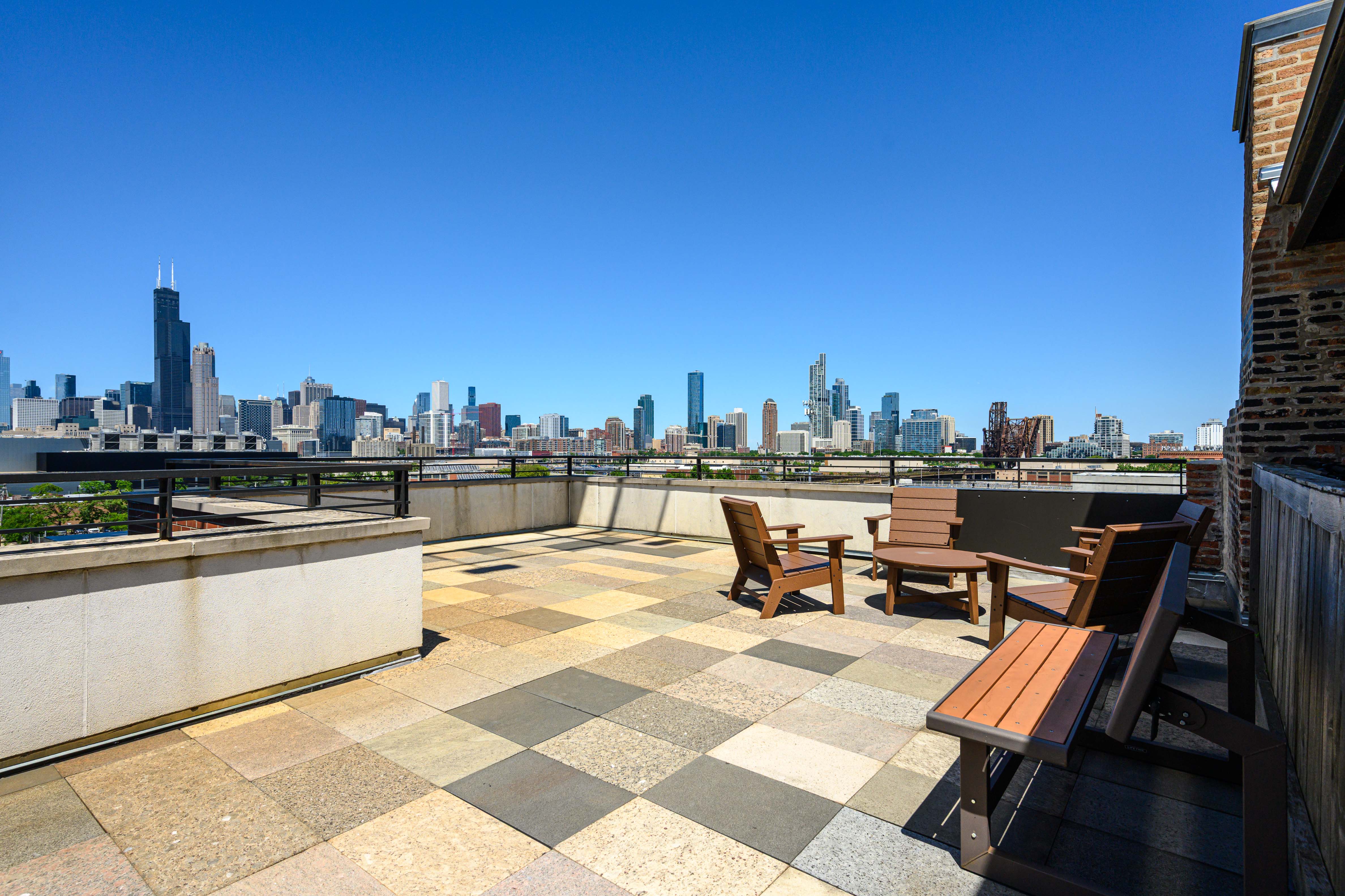  Stunning Mod Corner Loft with Downtown Views - 物件實景