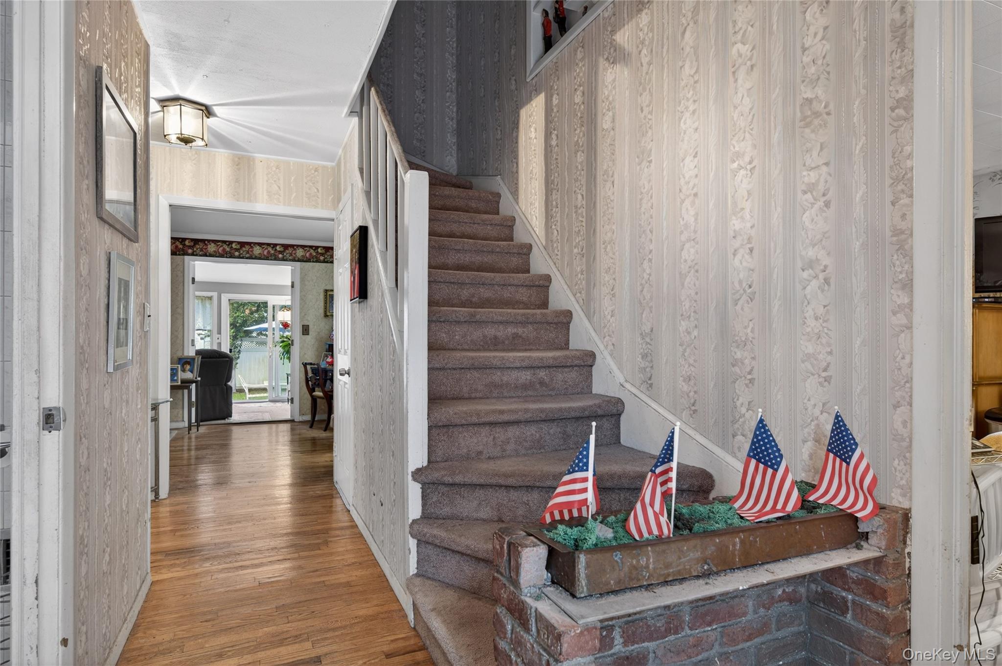  8 7th Street, Carle Place, NY, 11514 - 物件實景