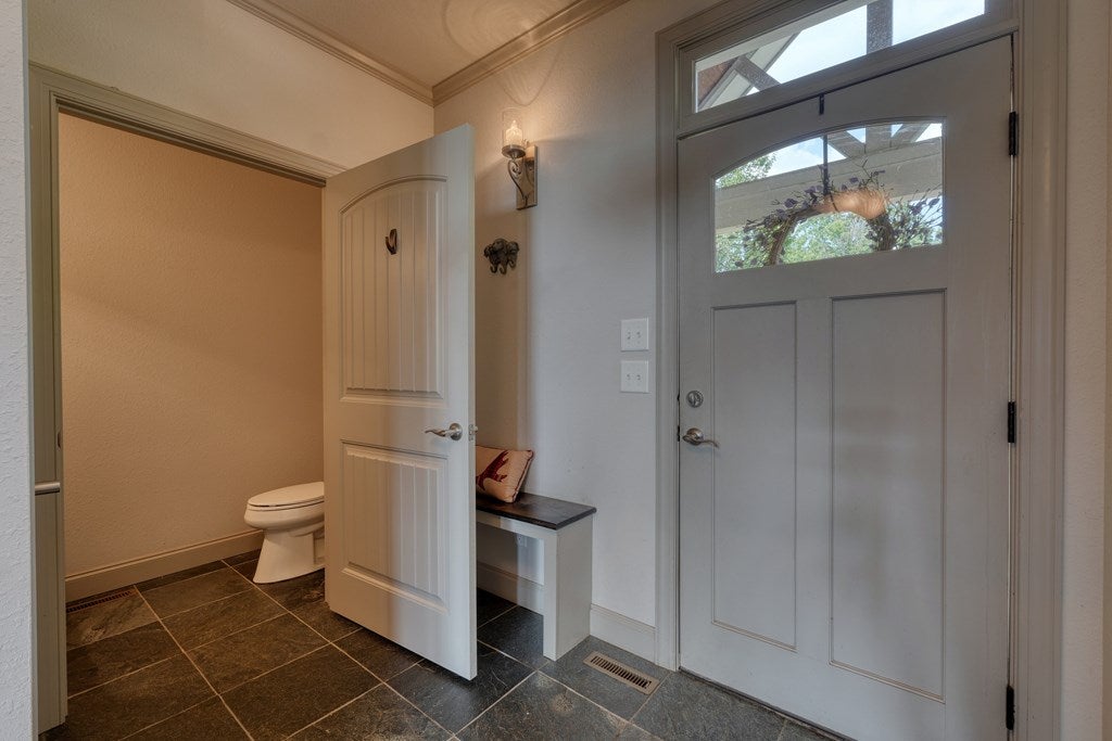 Hiawassee, Georgia, 30546, United States, 3 Bedrooms Bedrooms, ,4 BathroomsBathrooms,Residential,For Sale,1721105