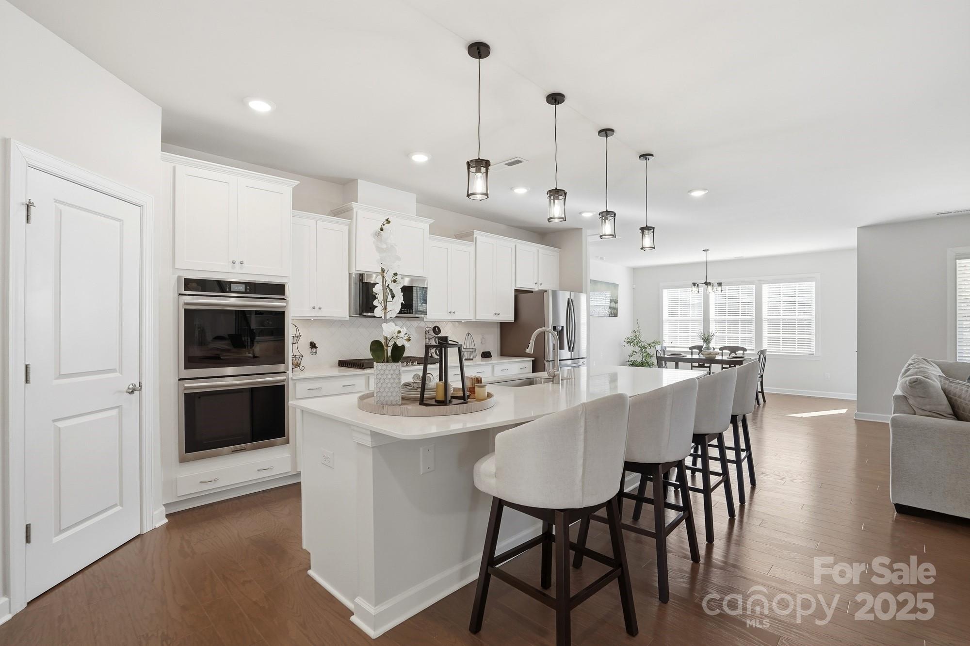 Huntersville, North Carolina, 28078, United States, 4 Bedrooms Bedrooms, ,4 BathroomsBathrooms,Residential,For Sale,1992464