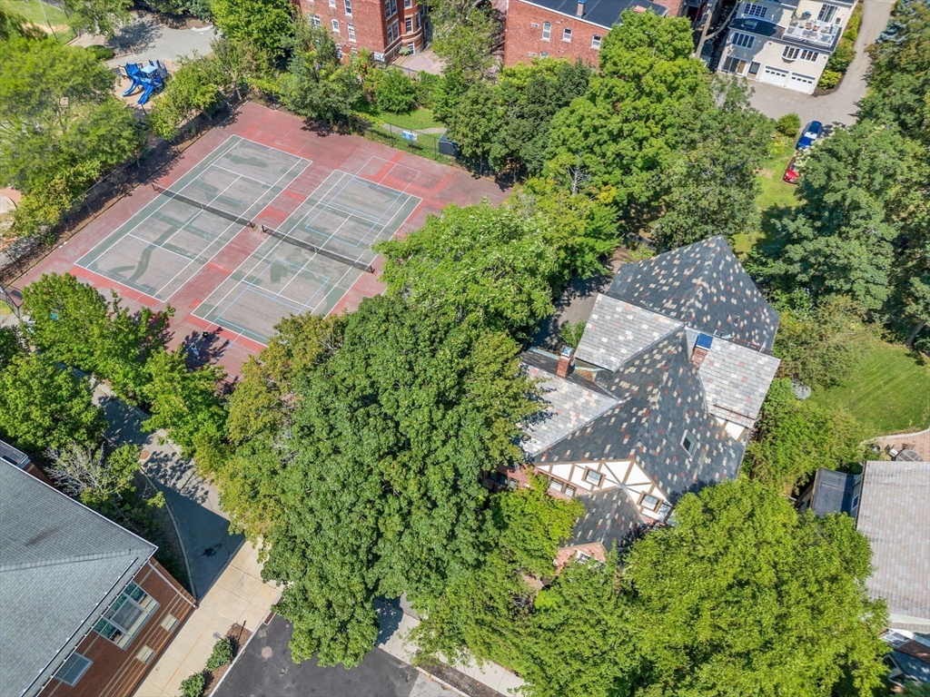 Brookline, Massachusetts, 02446, United States, 6 Bedrooms Bedrooms, ,4 BathroomsBathrooms,Residential,For Sale,1921291