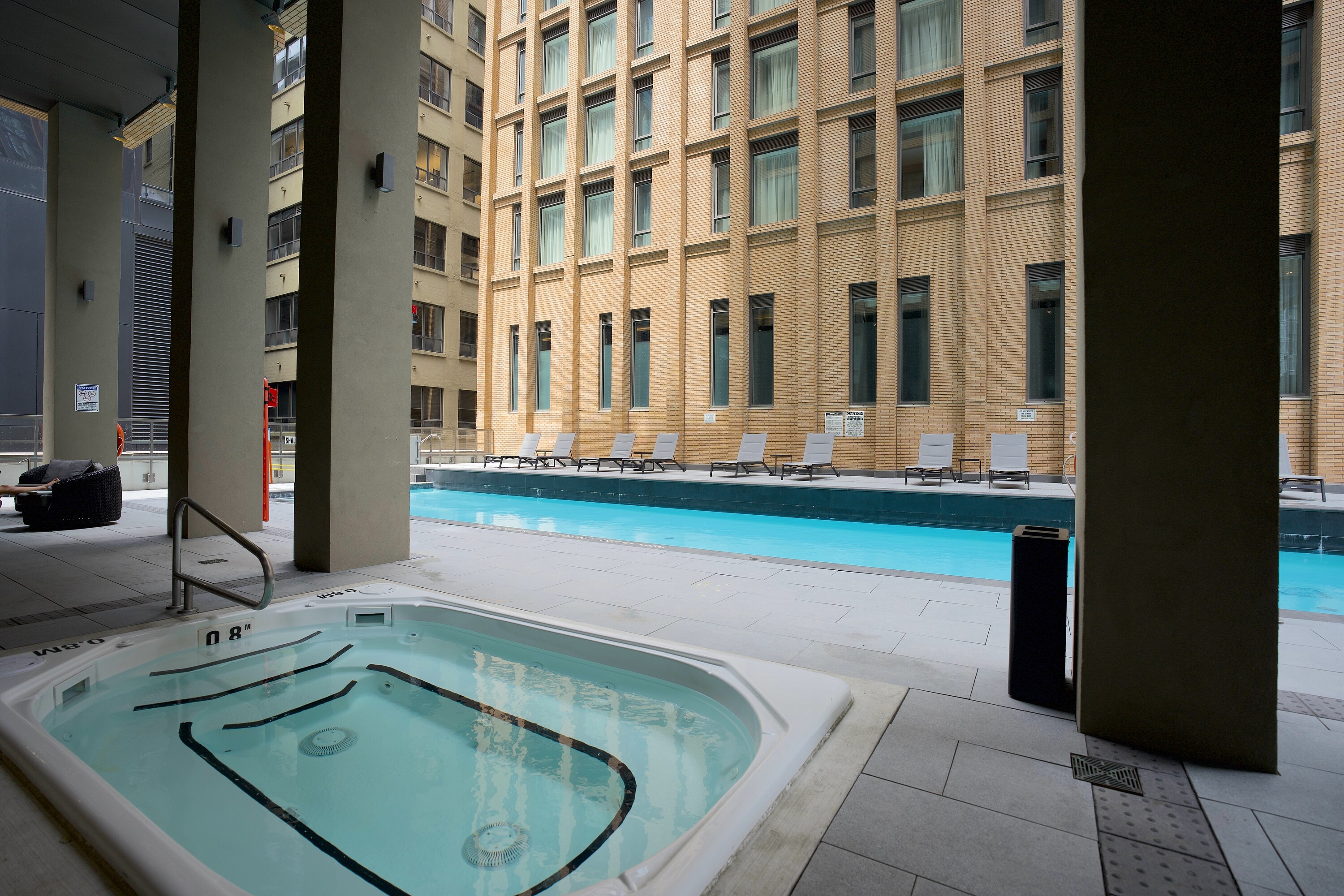  Theatre District Residence - 物件實景
