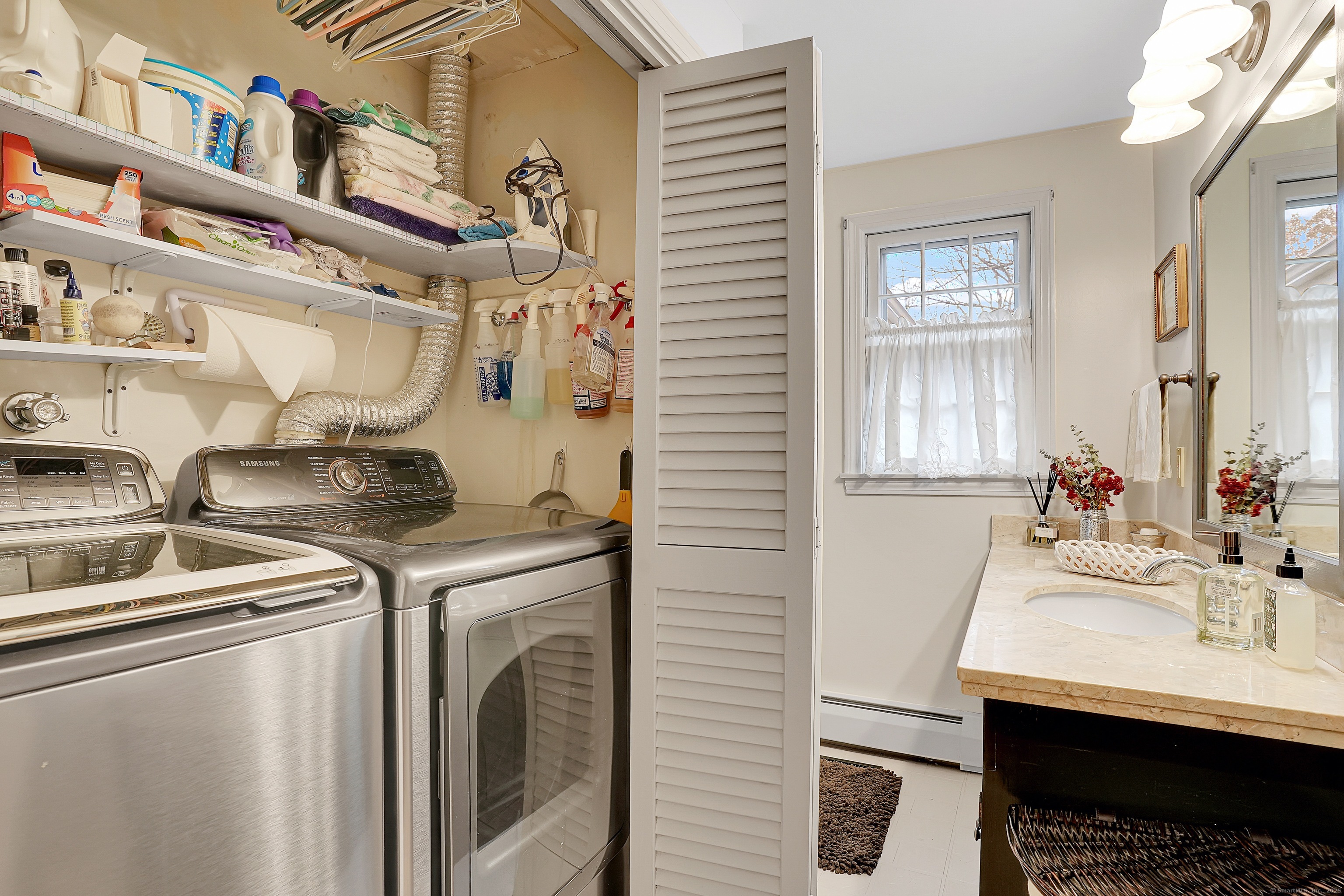 Canton, Connecticut, 06019, United States, 4 Bedrooms Bedrooms, ,3 BathroomsBathrooms,Residential,For Sale,1987943