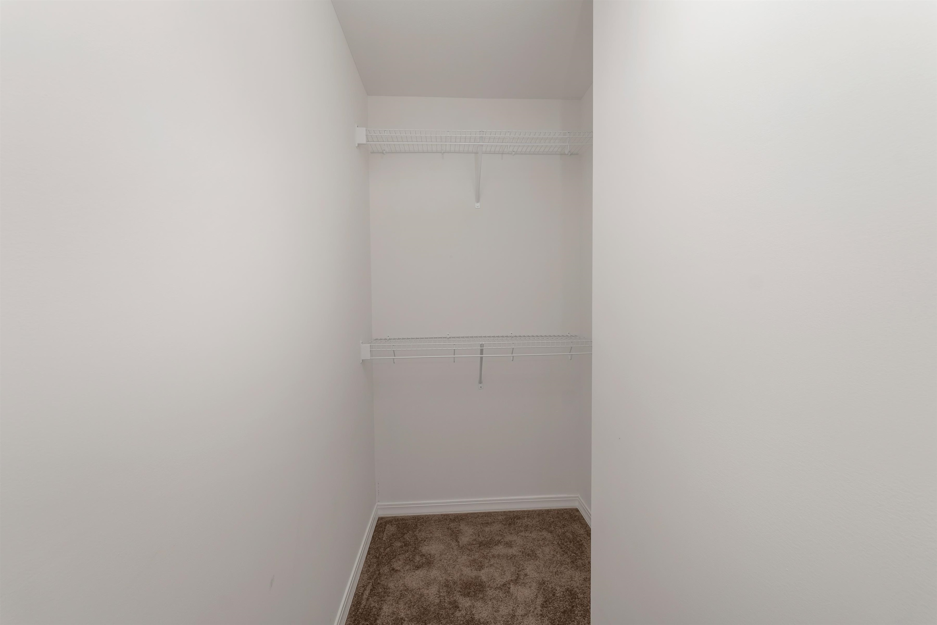 Bennington, New Hampshire, 03442, United States, 3 Bedrooms Bedrooms, ,2 BathroomsBathrooms,Residential,For Sale,1898255
