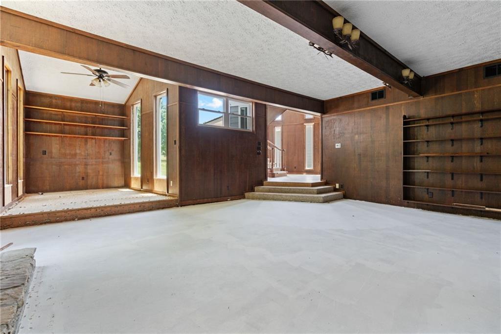 Dahlonega, Georgia, 30533, United States, 4 Bedrooms Bedrooms, ,4 BathroomsBathrooms,Residential,For Sale,1976865