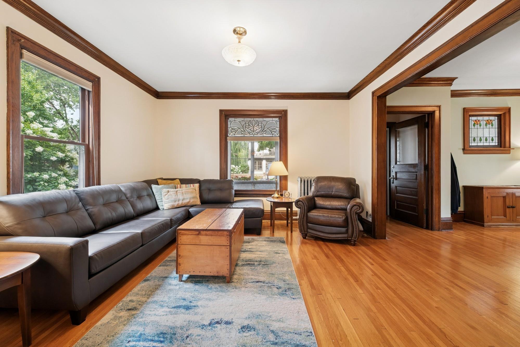 Minneapolis, Minnesota, 55408, United States, 4 Bedrooms Bedrooms, ,2 BathroomsBathrooms,Residential,For Sale,1919825