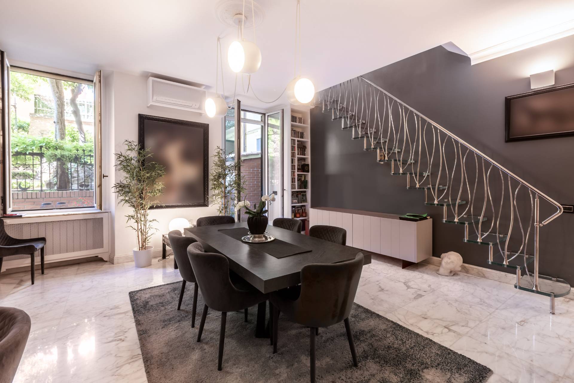 Roma, Roma, 00100, IT, 4 Bedrooms Bedrooms, ,4 BathroomsBathrooms,Residential,For Sale,1993511