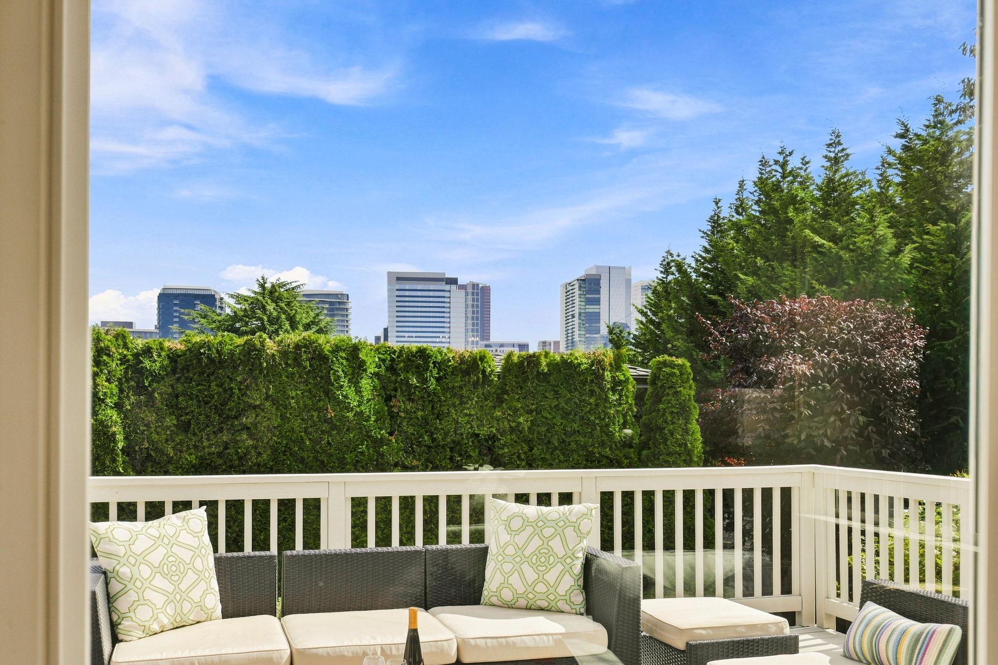  9671 Evergreen Drive, Bellevue, WA 98004 - 物件實景