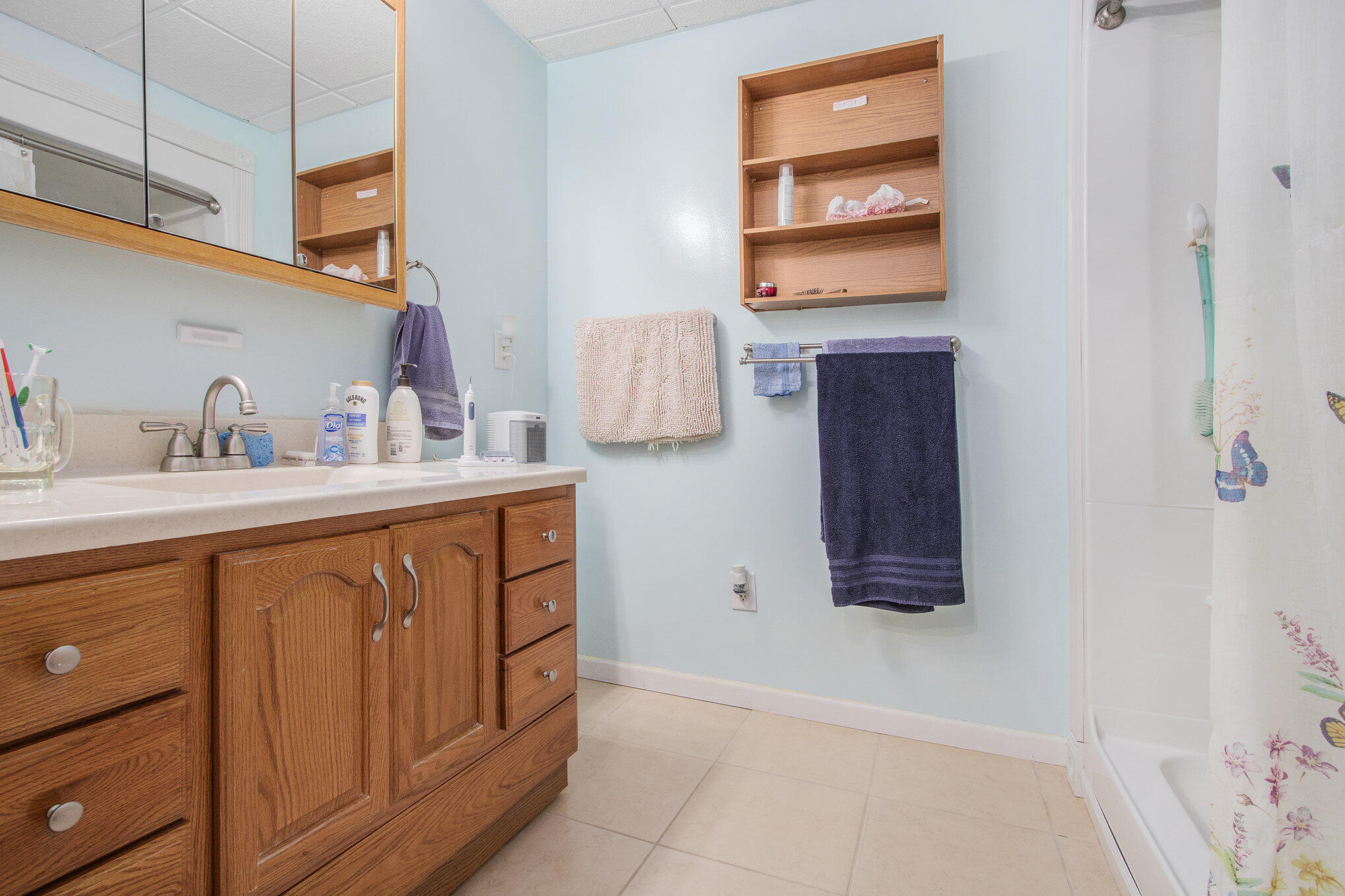 Edwardsburg, Michigan, 49112, United States, 6 Bedrooms Bedrooms, ,4 BathroomsBathrooms,Residential,For Sale,1940260