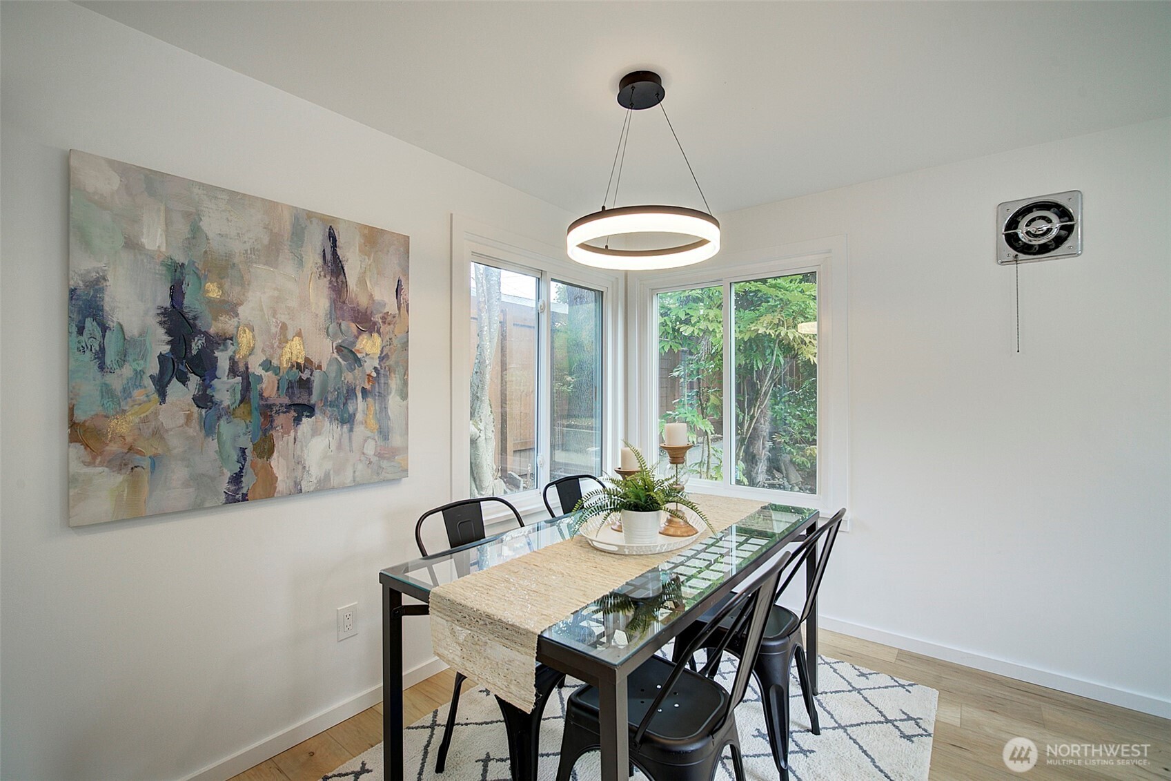 Seattle, Washington, 98126, United States, 3 Bedrooms Bedrooms, ,2 BathroomsBathrooms,Residential,For Sale,1882330
