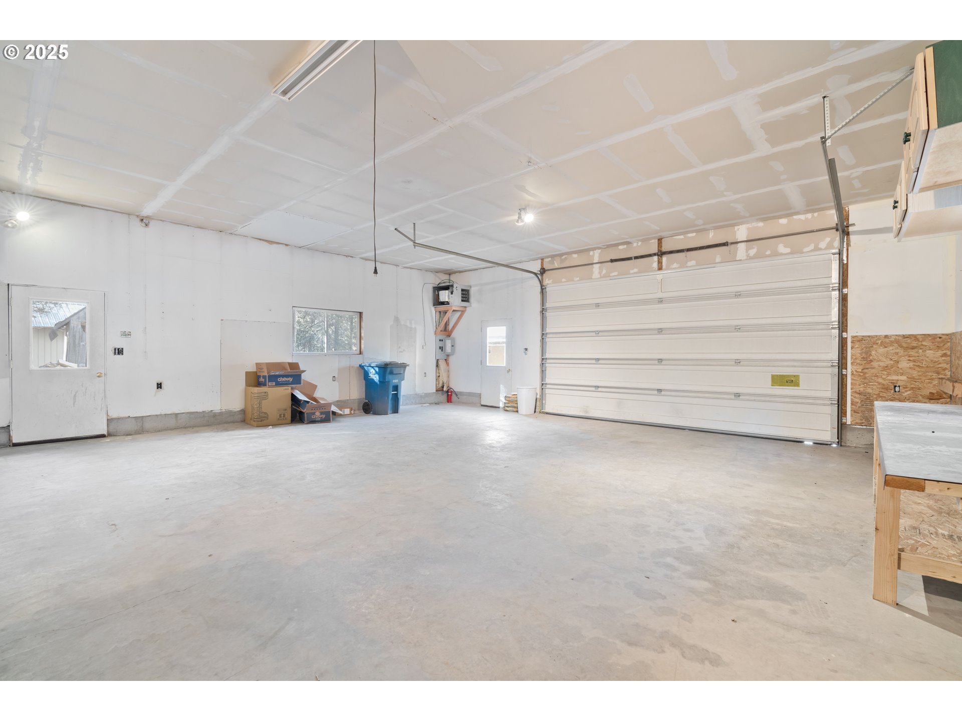 La Pine, Oregon, 97739, United States, 3 Bedrooms Bedrooms, ,2 BathroomsBathrooms,Residential,For Sale,1990962