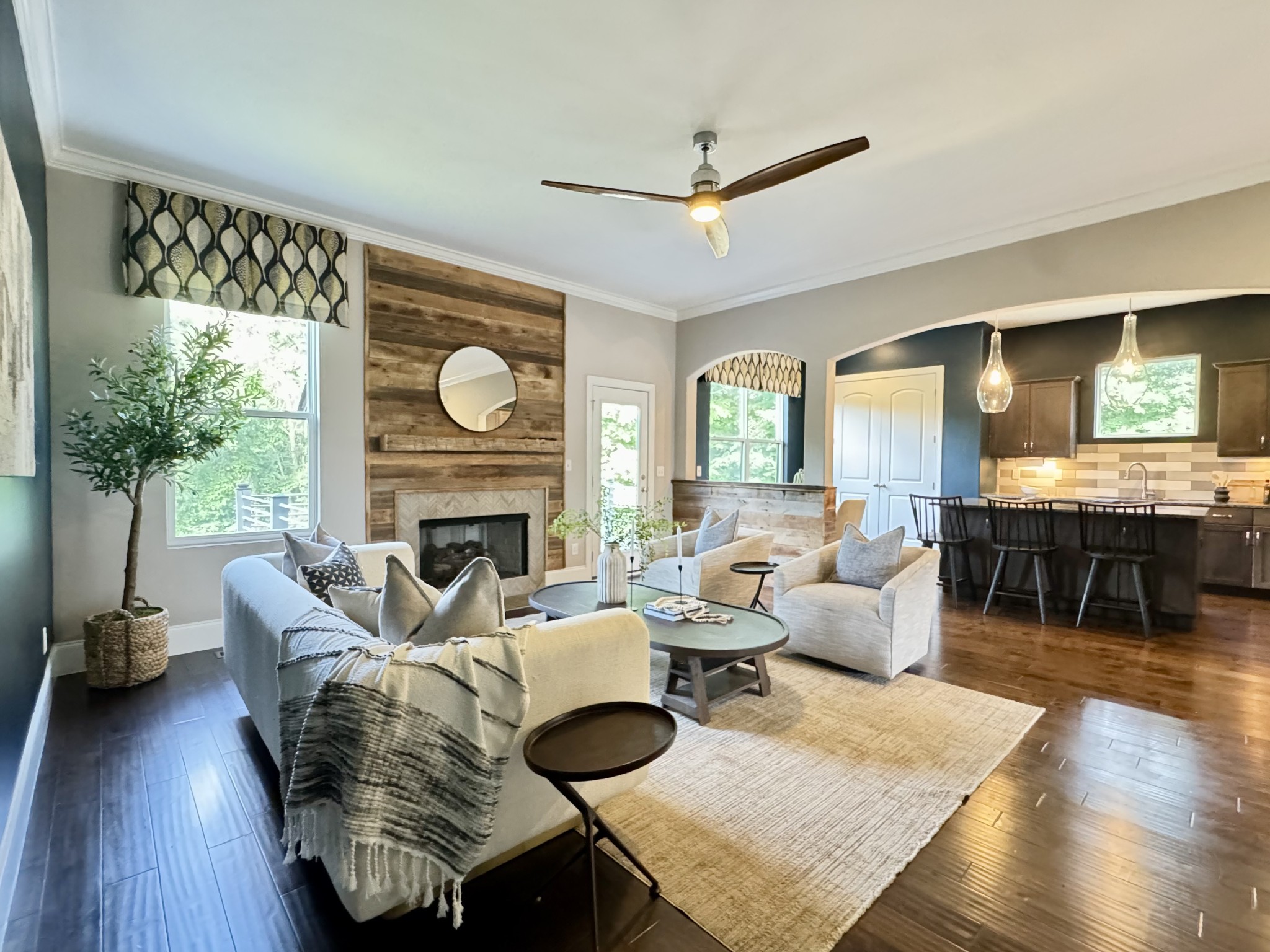 Nashville, Tennessee, 37209, United States, 4 Bedrooms Bedrooms, ,4 BathroomsBathrooms,Residential,For Sale,1827878