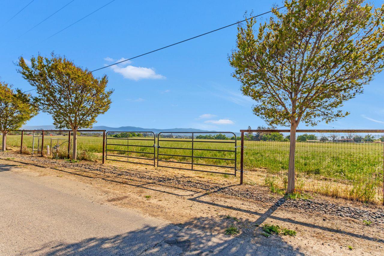 Hollister, California, 95023, United States, ,Land,For Sale,1819705