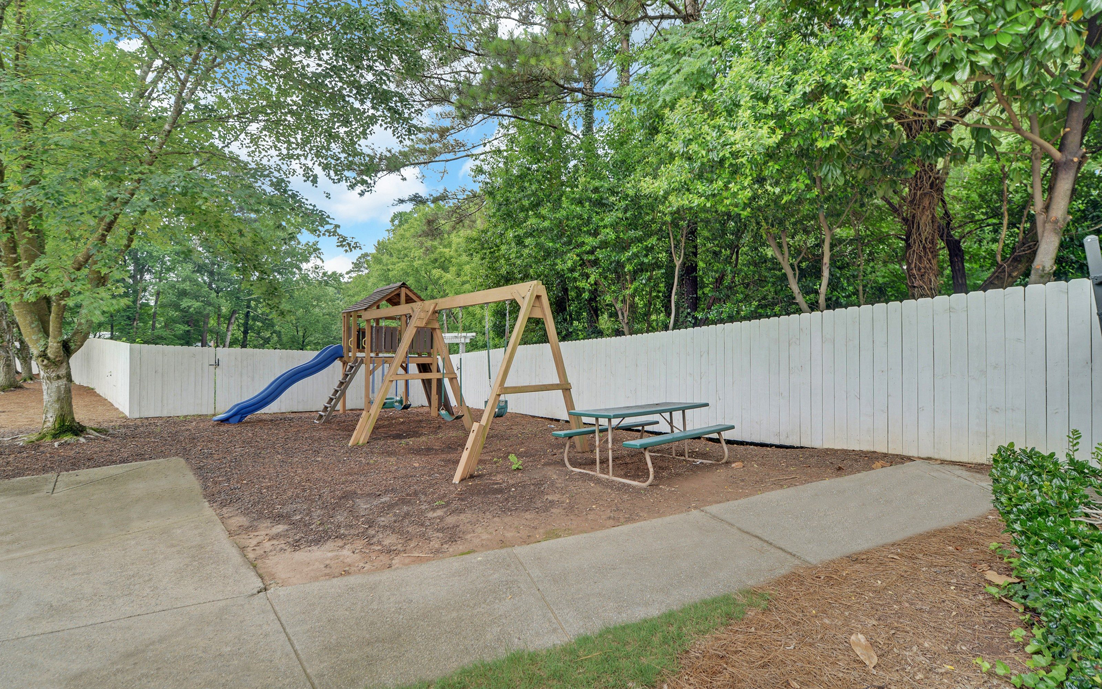  Charming Updated East Cobb Gem - 物件實景