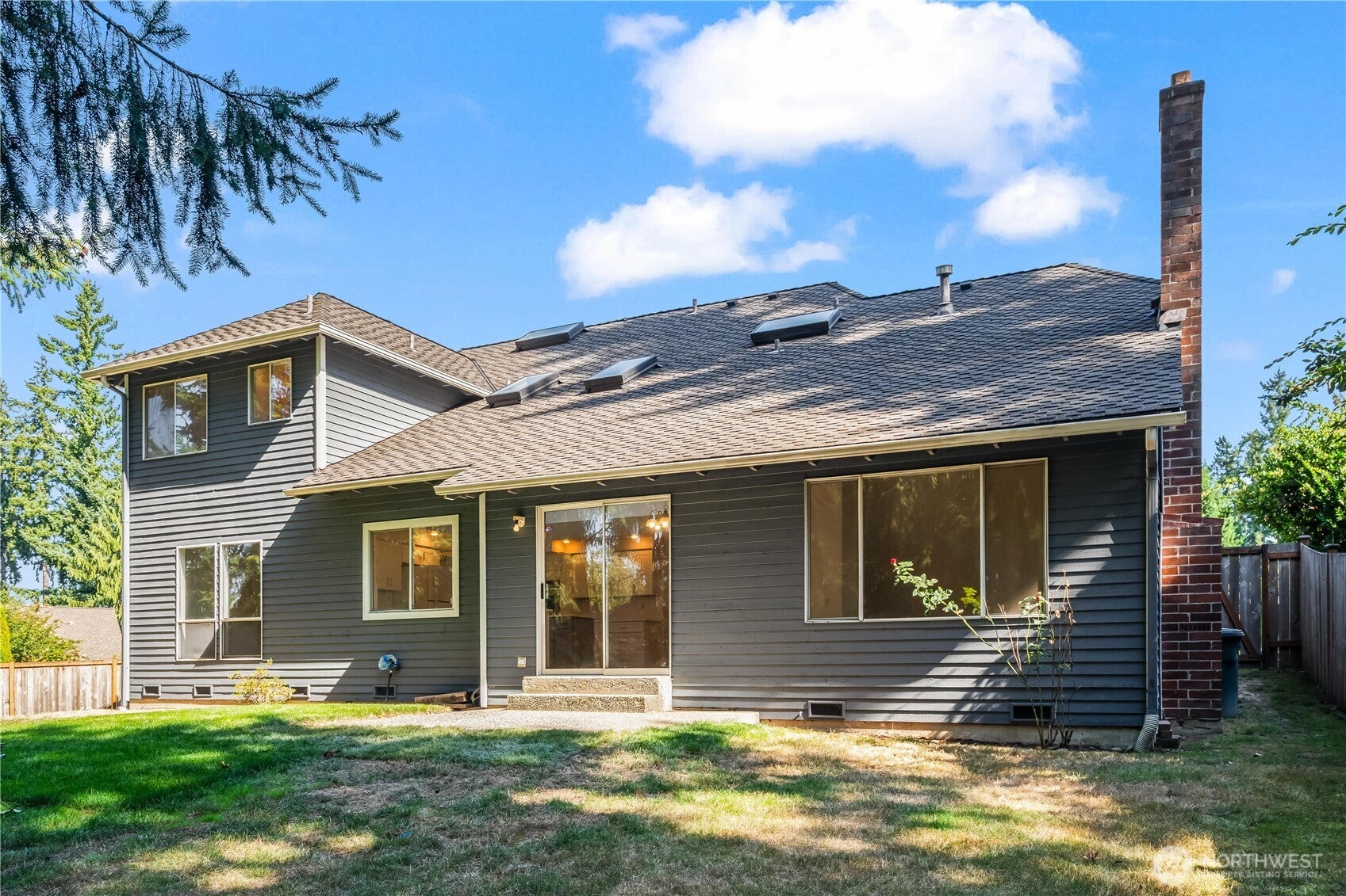 Sammamish, Washington, 98029, United States, 4 Bedrooms Bedrooms, ,3 BathroomsBathrooms,Residential,For Sale,1984048