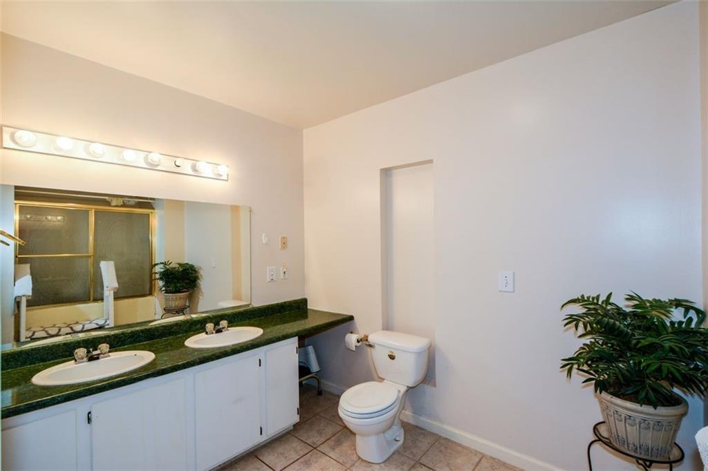 Cumming, Georgia, 30041, United States, 5 Bedrooms Bedrooms, ,4 BathroomsBathrooms,Residential,For Sale,1997427