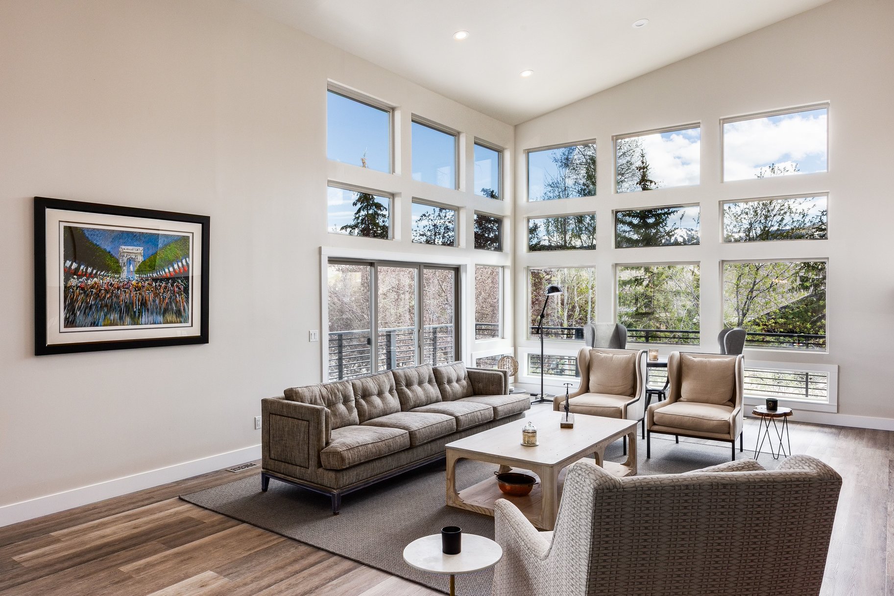  Light Filled Open Floor Plan with Great Outdoor Space - 物件實景