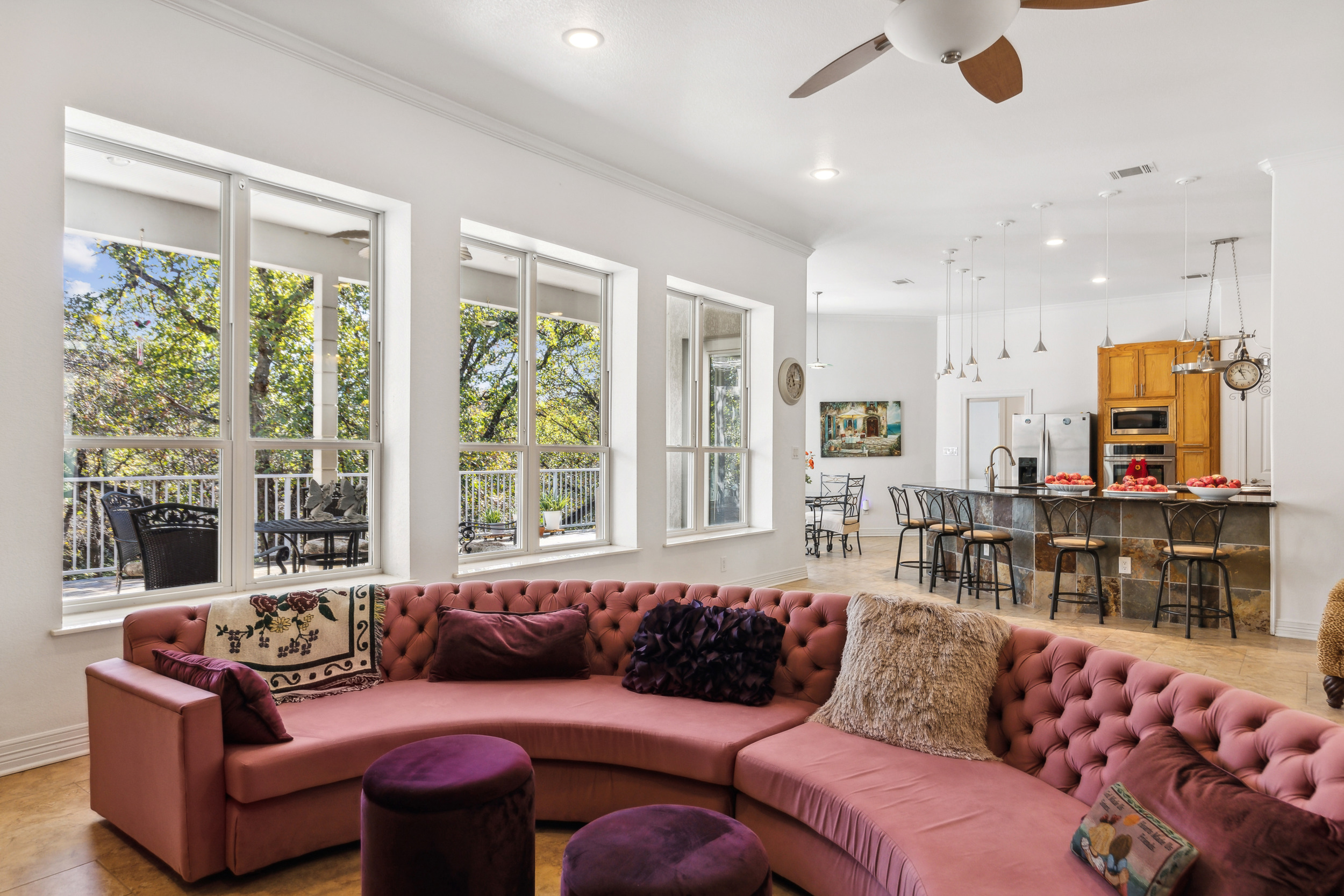  Fort Worth Home with an Expansive Indoor Pool & Entertainment Level - 物件實景