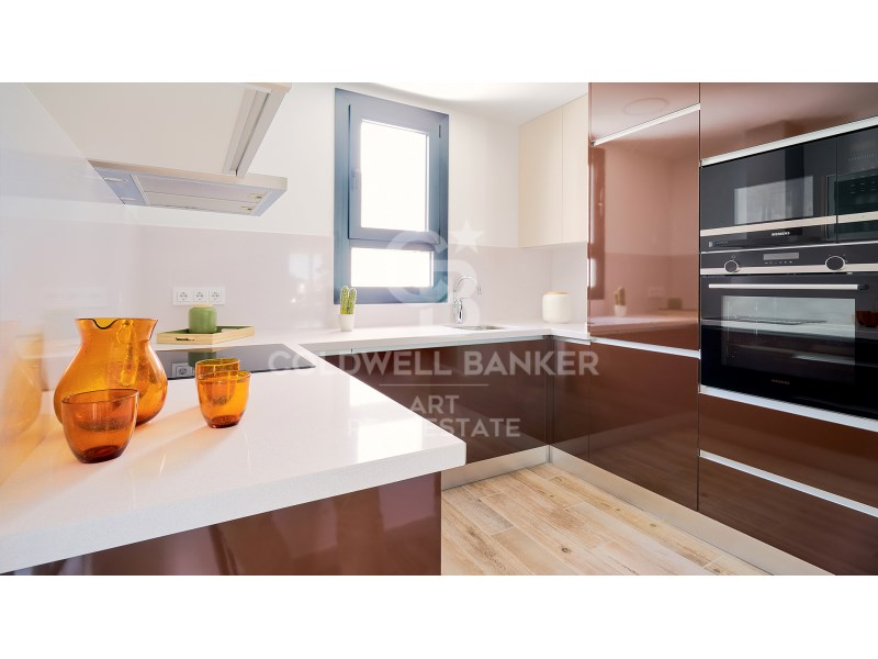 Estepona, Andalusia, ES, 2 Bedrooms Bedrooms, ,2 BathroomsBathrooms,Residential,For Sale,1911376