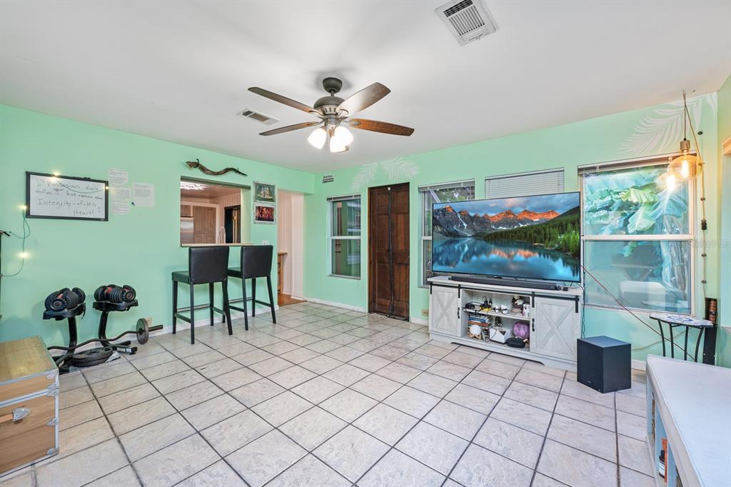 Orlando, Florida, 32805, United States, 3 Bedrooms Bedrooms, ,2 BathroomsBathrooms,Residential,For Sale,1955984