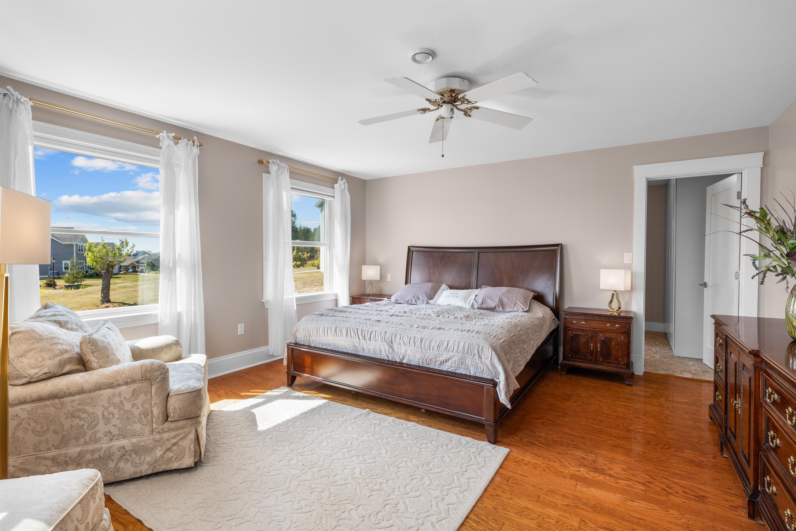 STRATFORD, Prince Edward Island, C1B 0J7, CA, 7 Bedrooms Bedrooms, ,4 BathroomsBathrooms,Residential,For Sale,1949695