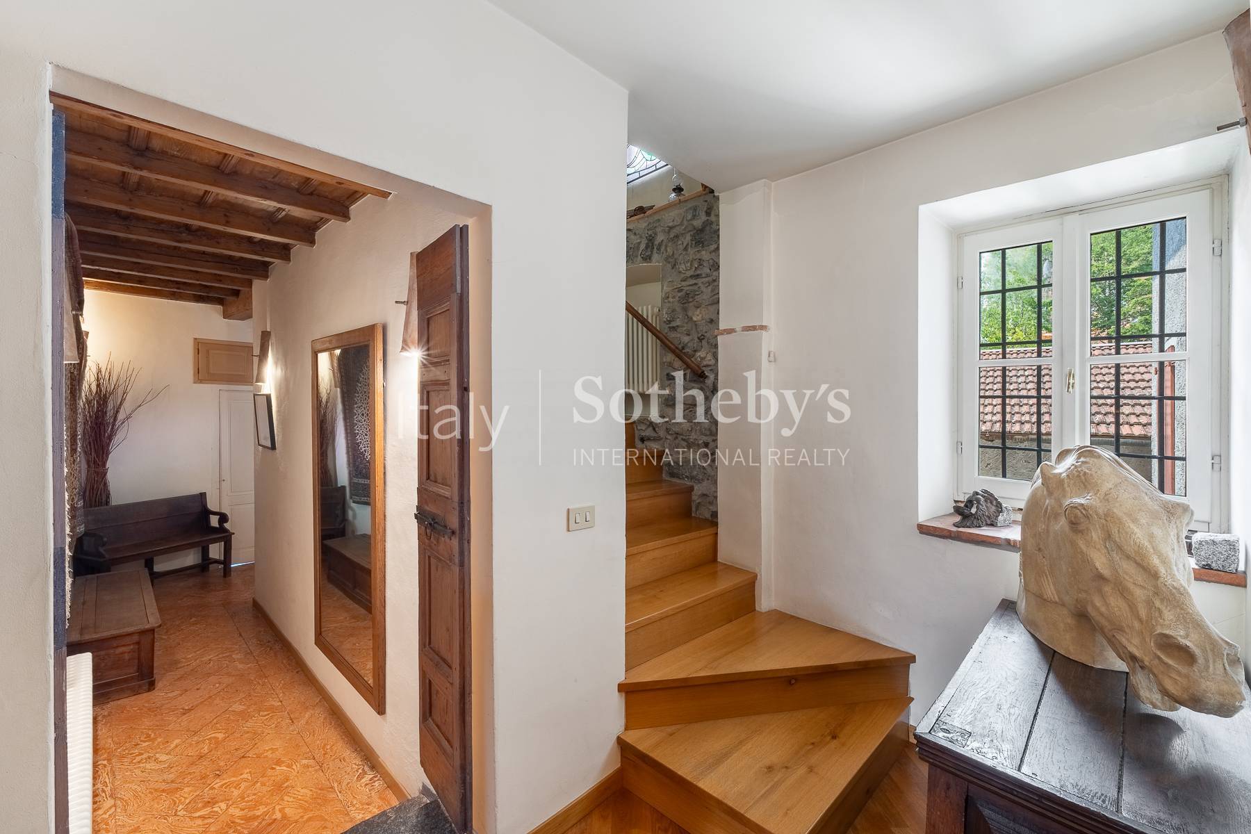  Historic apartment with breathtaking lake view - 物件實景