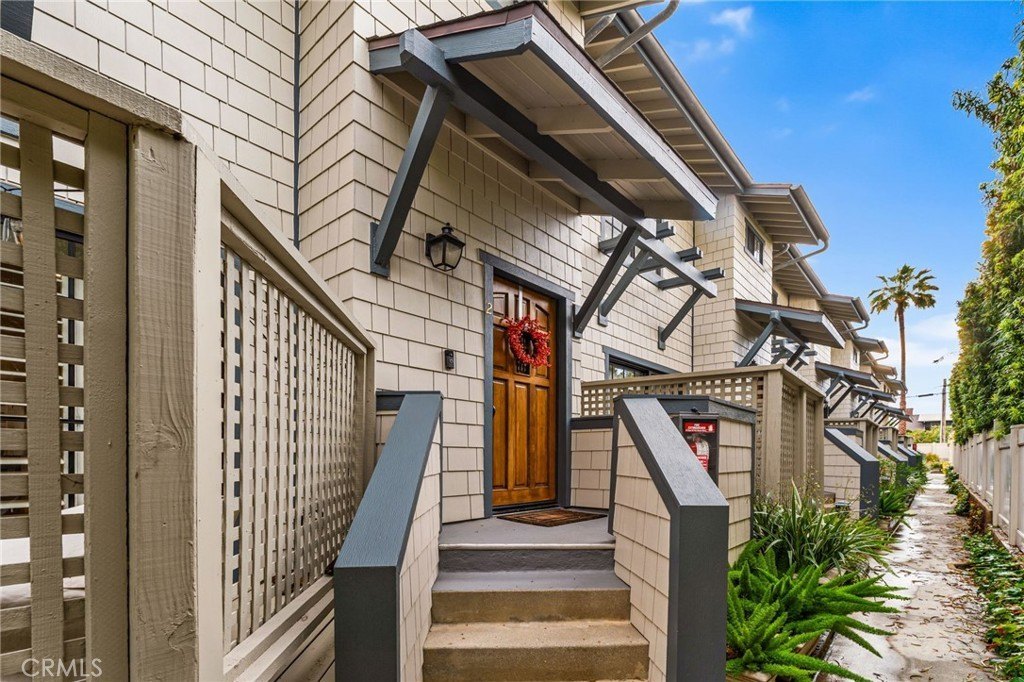 Pasadena, California, 91101, United States, 3 Bedrooms Bedrooms, ,3 BathroomsBathrooms,Residential,For Sale,1984224