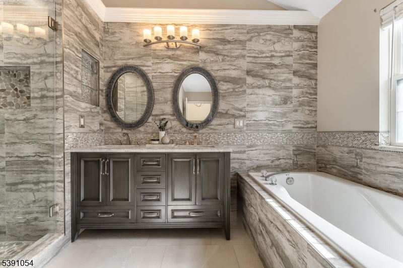 Readington Twp., New Jersey, 08889, United States, 3 Bedrooms Bedrooms, ,3 BathroomsBathrooms,Residential,For Sale,1989352