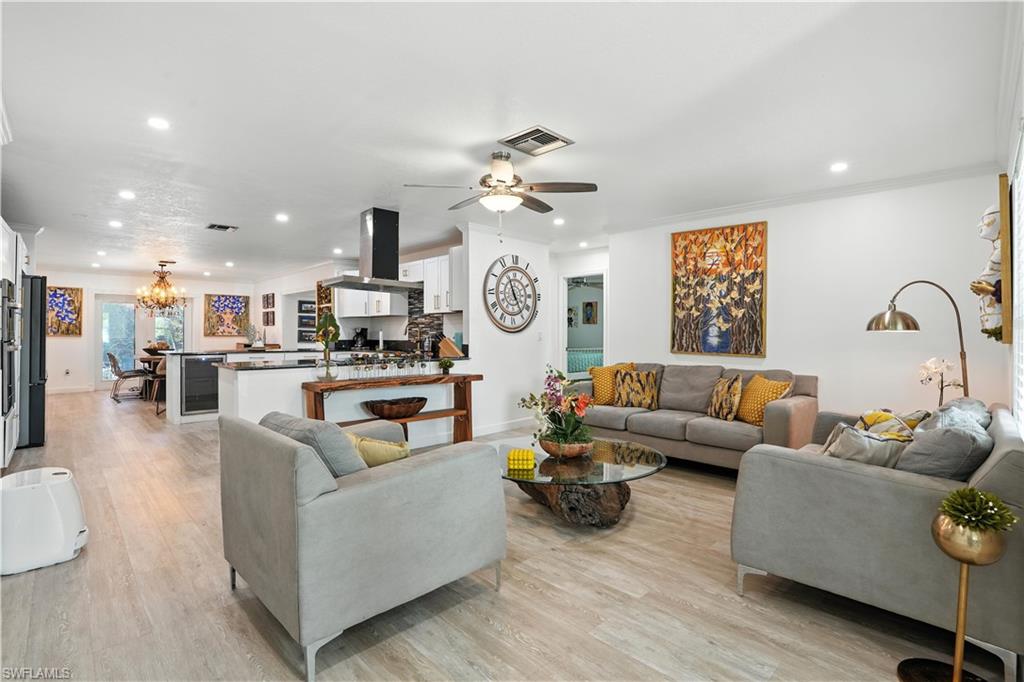 Naples, Florida, 34105, United States, 3 Bedrooms Bedrooms, ,2 BathroomsBathrooms,Residential,For Sale,1898311
