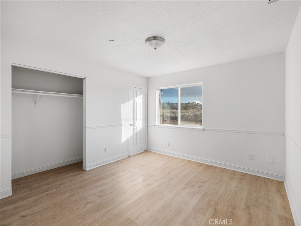 Hesperia, California, 92344, United States, 5 Bedrooms Bedrooms, ,3 BathroomsBathrooms,Residential,For Sale,1996826