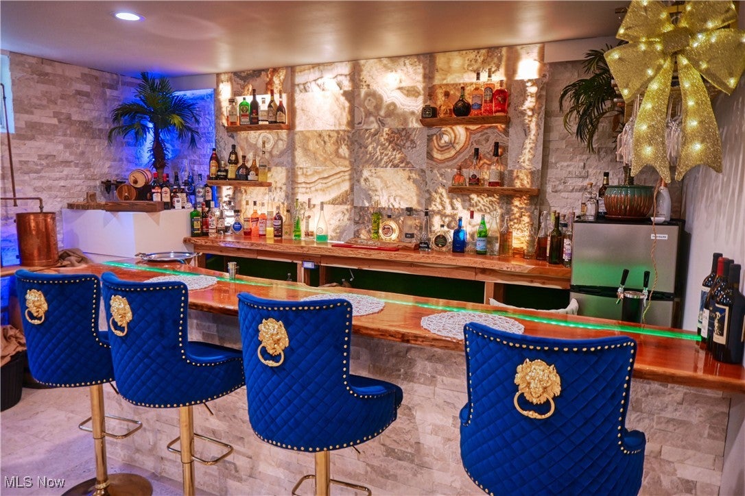 Medina, Ohio, 44256, United States, 5 Bedrooms Bedrooms, ,5 BathroomsBathrooms,Residential,For Sale,1976379