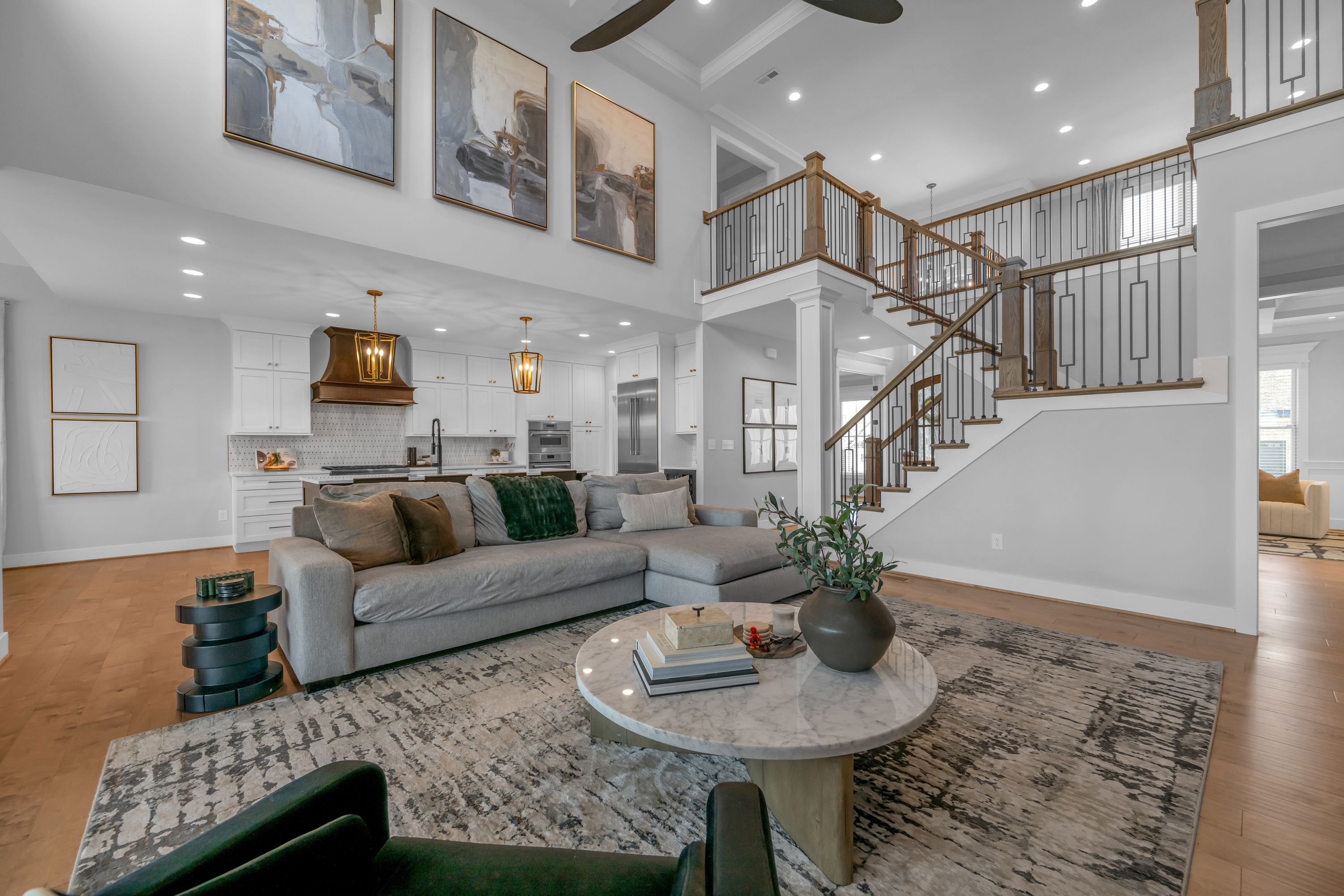  2429 Lorenzo Way - 物件實景