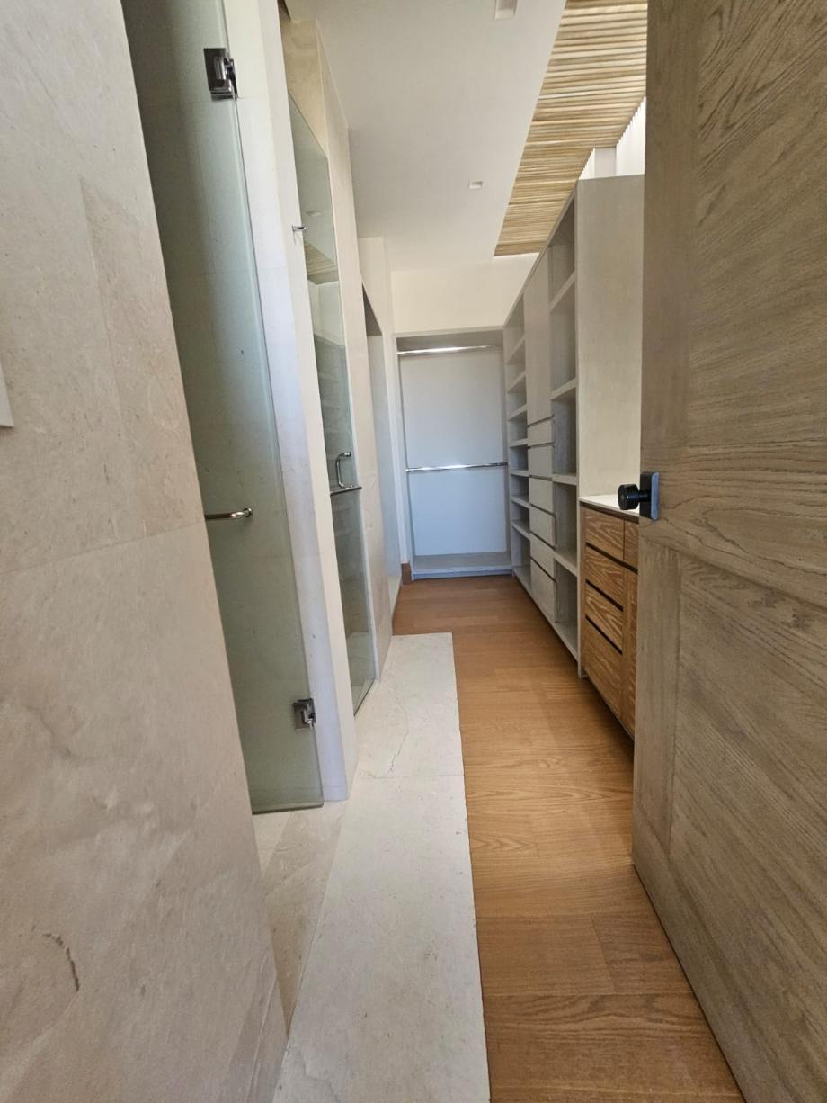 Gómez Palacio, Durango, 35140, Mexico, 3 Bedrooms Bedrooms, ,3 BathroomsBathrooms,Residential,For Sale,1947935