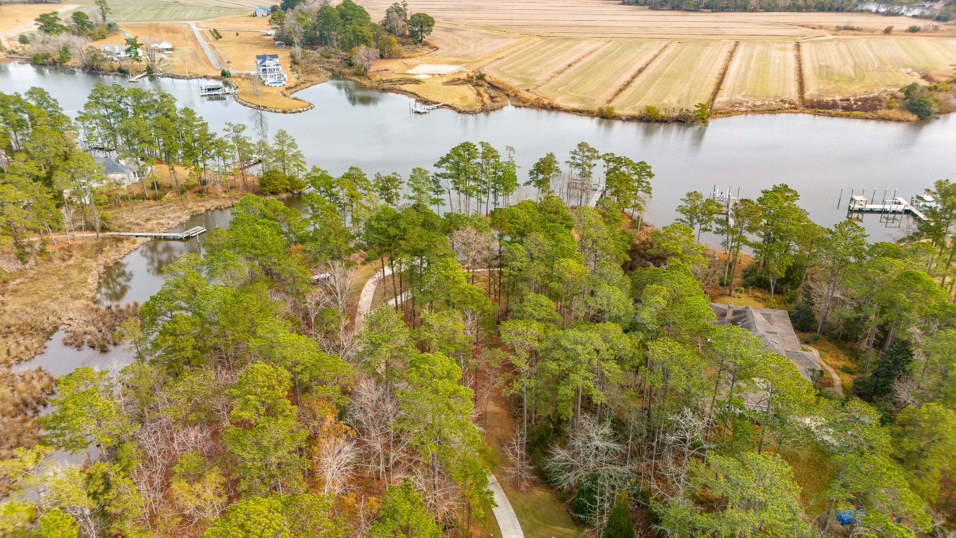 Oriental, North Carolina, 28571, United States, 3 Bedrooms Bedrooms, ,3 BathroomsBathrooms,Residential,For Sale,2005198