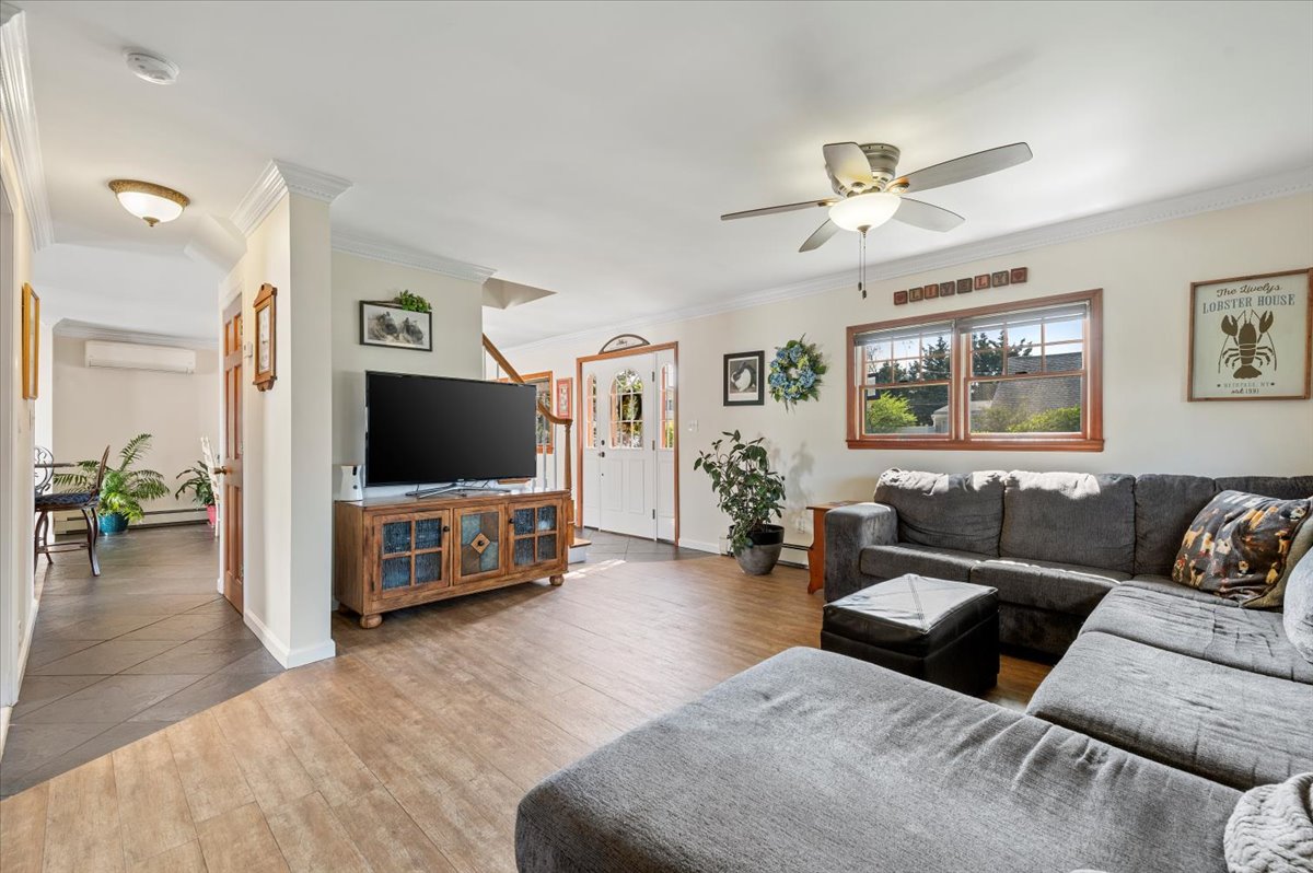 Bethpage, New York, 11714, United States, 3 Bedrooms Bedrooms, ,2 BathroomsBathrooms,Residential,For Sale,1916288