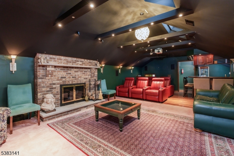 Kinnelon Boro, New Jersey, 07405, United States, 4 Bedrooms Bedrooms, ,4 BathroomsBathrooms,Residential,For Sale,1941980