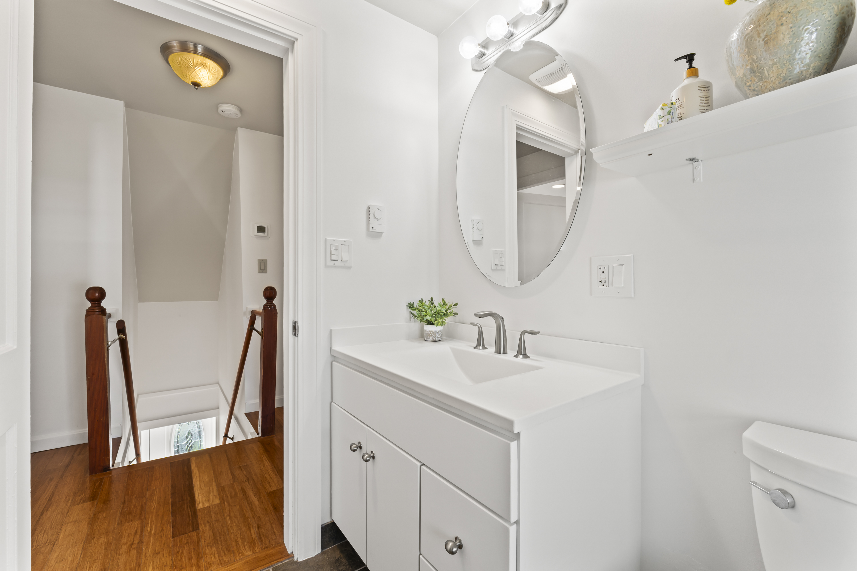 Falmouth, Maine, 04105, United States, 3 Bedrooms Bedrooms, ,2 BathroomsBathrooms,Residential,For Sale,1794593