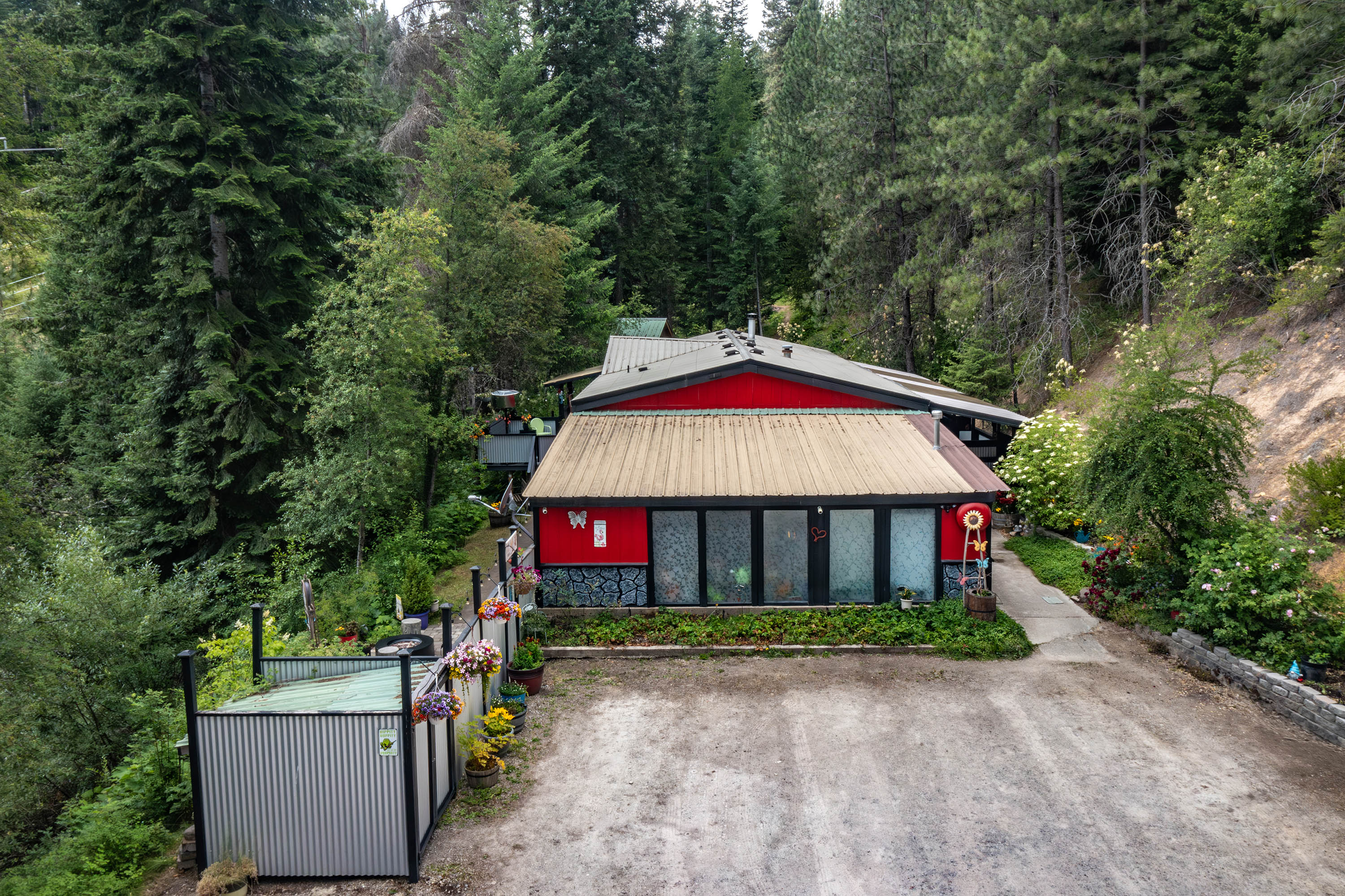 Kingston, Idaho, 83839, United States, 3 Bedrooms Bedrooms, ,2 BathroomsBathrooms,Residential,For Sale,1980630