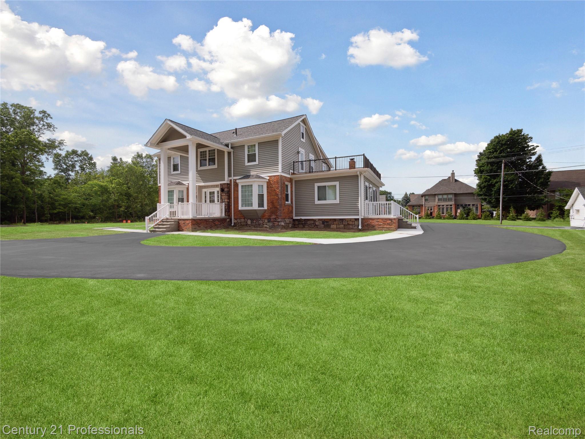 FarmingtonHills, Michigan, 48167, United States, 4 Bedrooms Bedrooms, ,4 BathroomsBathrooms,Residential,For Sale,1895323
