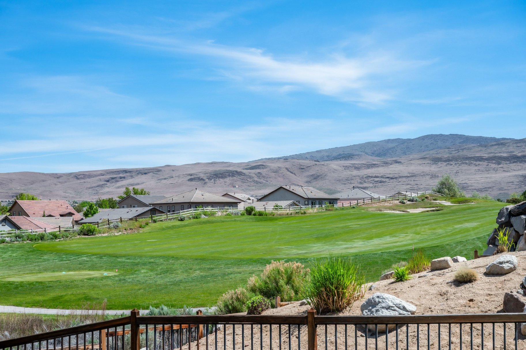  Private Fairway Retreat in Wingfield Springs - 物件實景