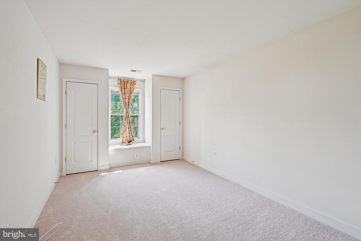 Woodbridge, Virginia, 22193, United States, 4 Bedrooms Bedrooms, ,5 BathroomsBathrooms,Residential,For Sale,1950998