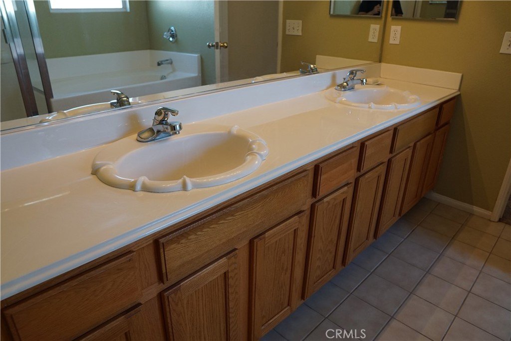 San Bernardino, California, 92407, United States, 3 Bedrooms Bedrooms, ,2 BathroomsBathrooms,Residential,For Sale,1931191