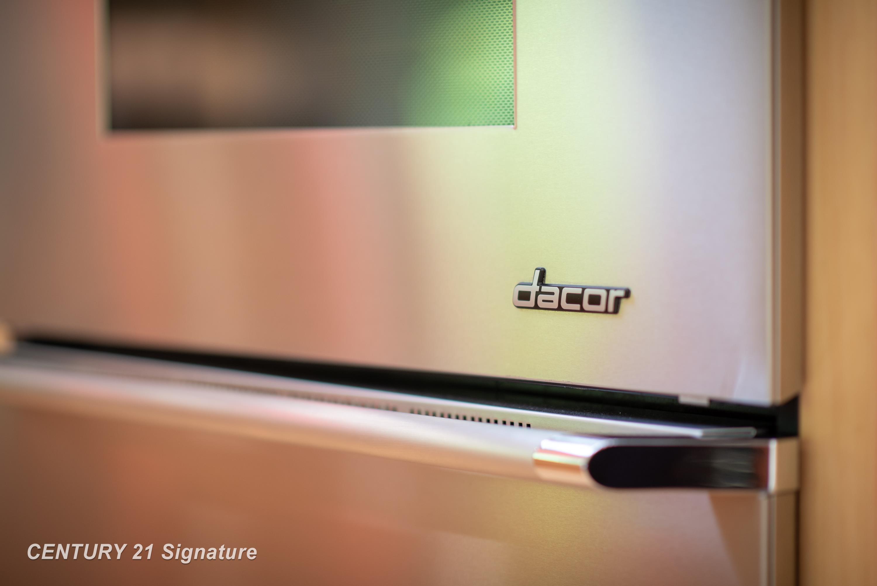 Midland, Michigan, 48642, United States, 4 Bedrooms Bedrooms, ,5 BathroomsBathrooms,Residential,For Sale,1979338