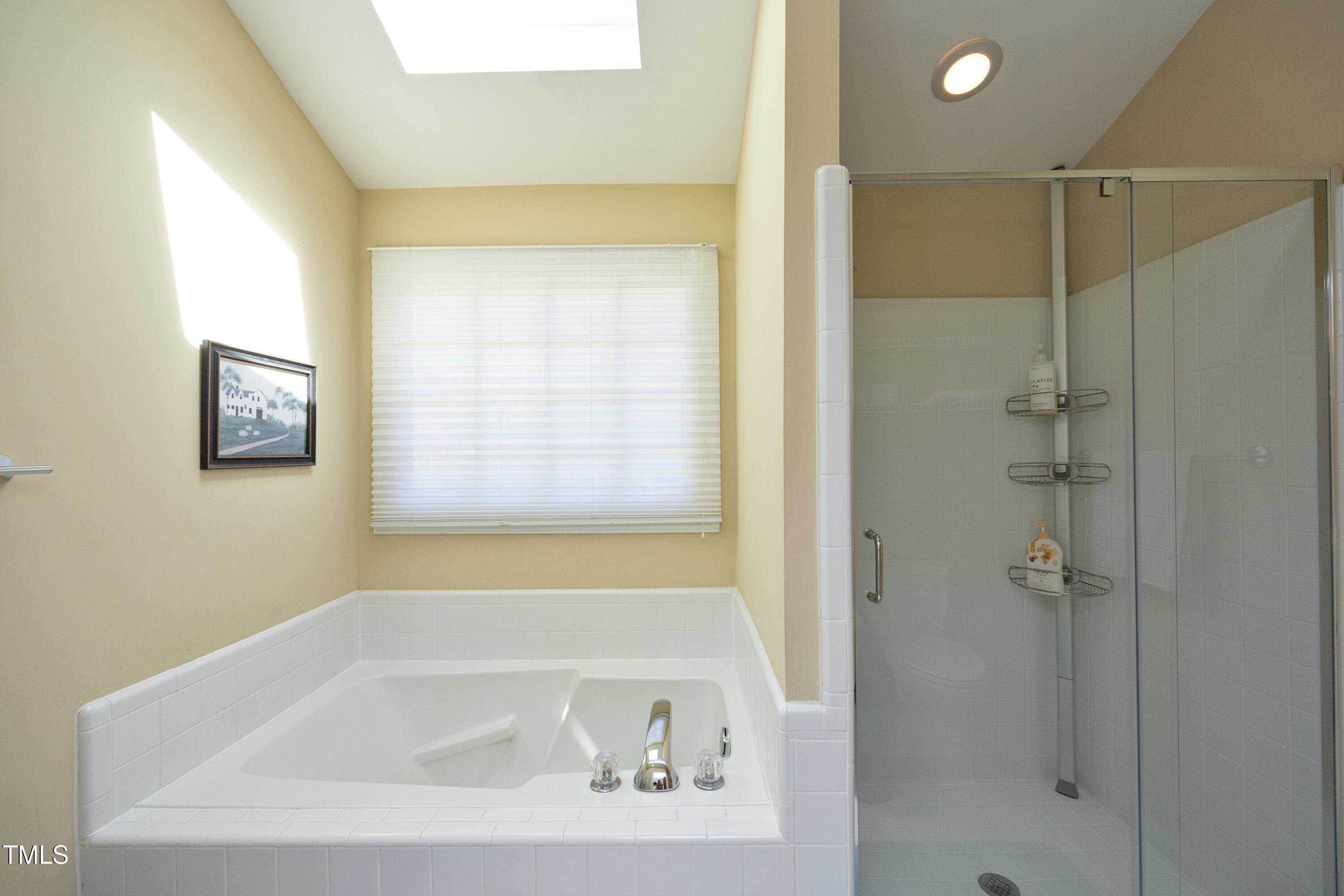 Chapel Hill, North Carolina, 27516, United States, 5 Bedrooms Bedrooms, ,4 BathroomsBathrooms,Residential,For Sale,1784851