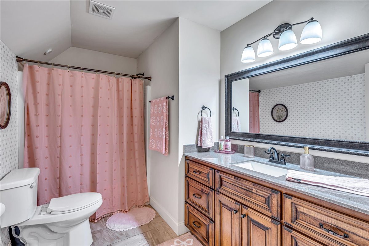 Murfreesboro, Tennessee, 37128, United States, 4 Bedrooms Bedrooms, ,4 BathroomsBathrooms,Residential,For Sale,1921646