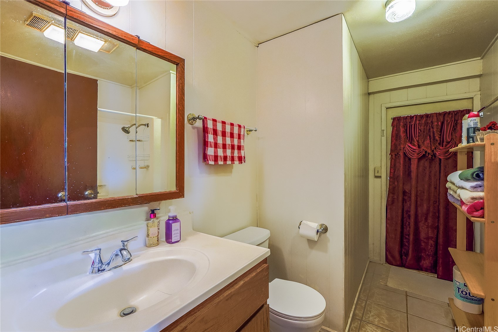 Kapolei, Hawaii, 96707, United States, 4 Bedrooms Bedrooms, ,2 BathroomsBathrooms,Residential,For Sale,2000493