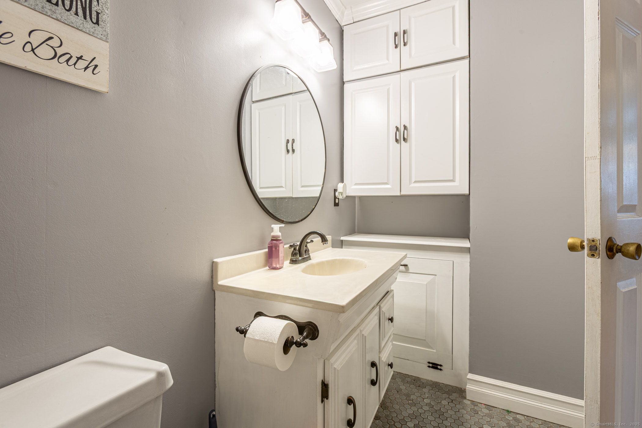 Willington, Connecticut, 06279, United States, 4 Bedrooms Bedrooms, ,3 BathroomsBathrooms,Residential,For Sale,1939057