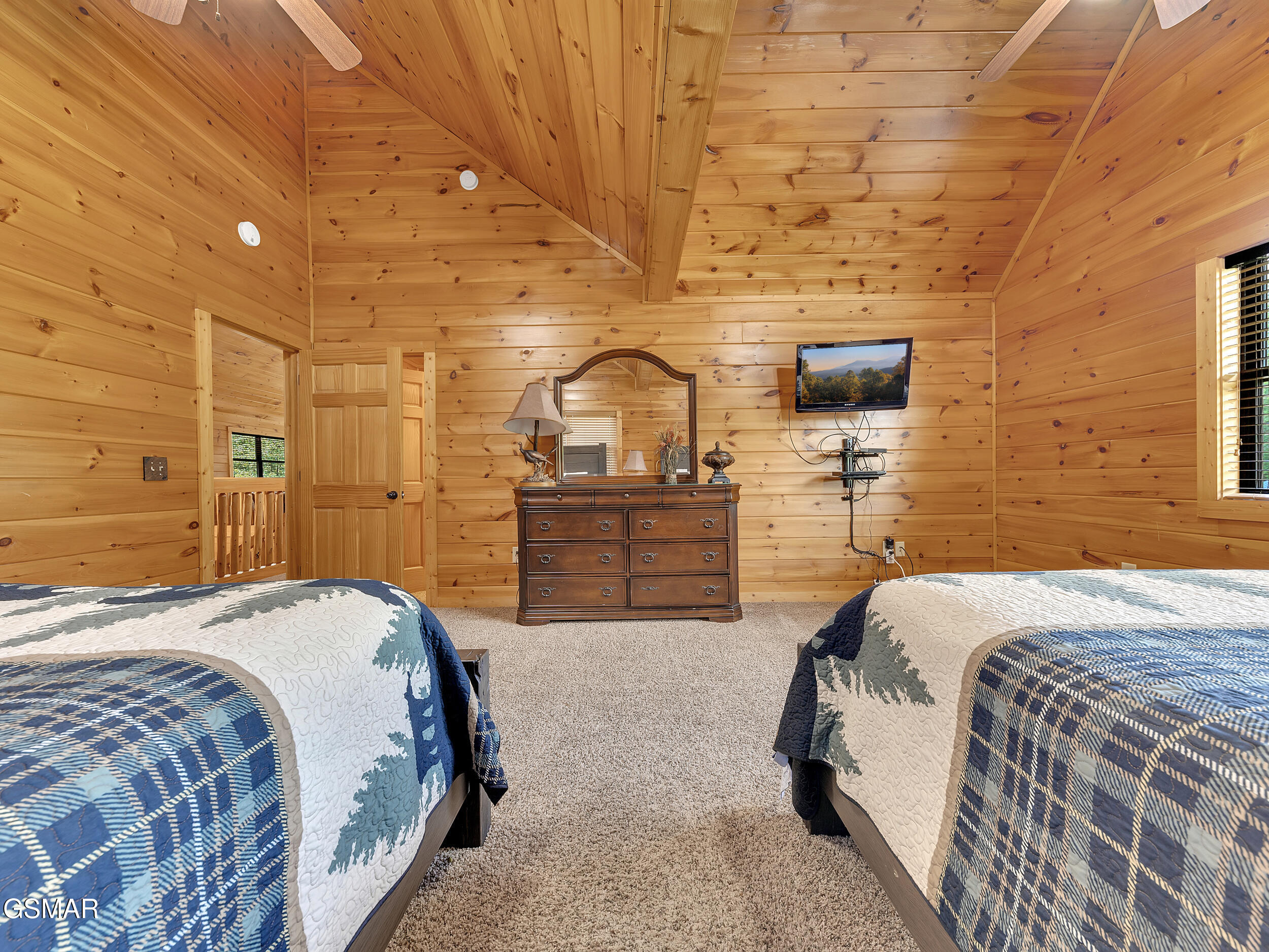 Sevierville, Tennessee, 37862, United States, 3 Bedrooms Bedrooms, ,3 BathroomsBathrooms,Residential,For Sale,1978945